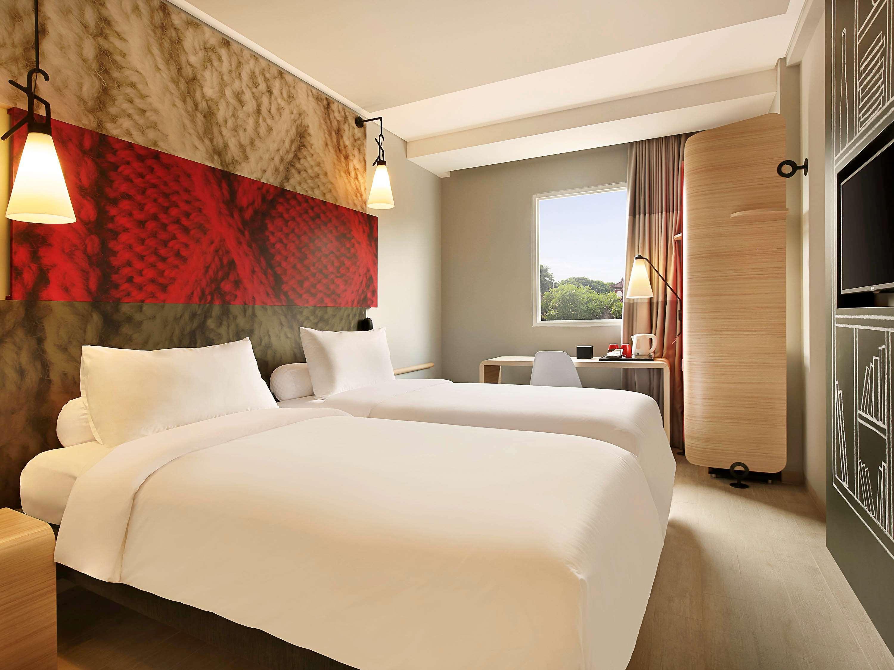 Hotel Ibis Bali Legian Street Exterior foto